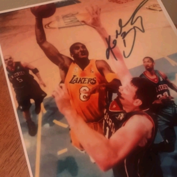 NEW!💯 KOBE BRYANT LAKERS 8.5x11 ULTRA GLOSSY VINTAGE REPRINT BASKETBALL POSTER! - Picture 6 of 8